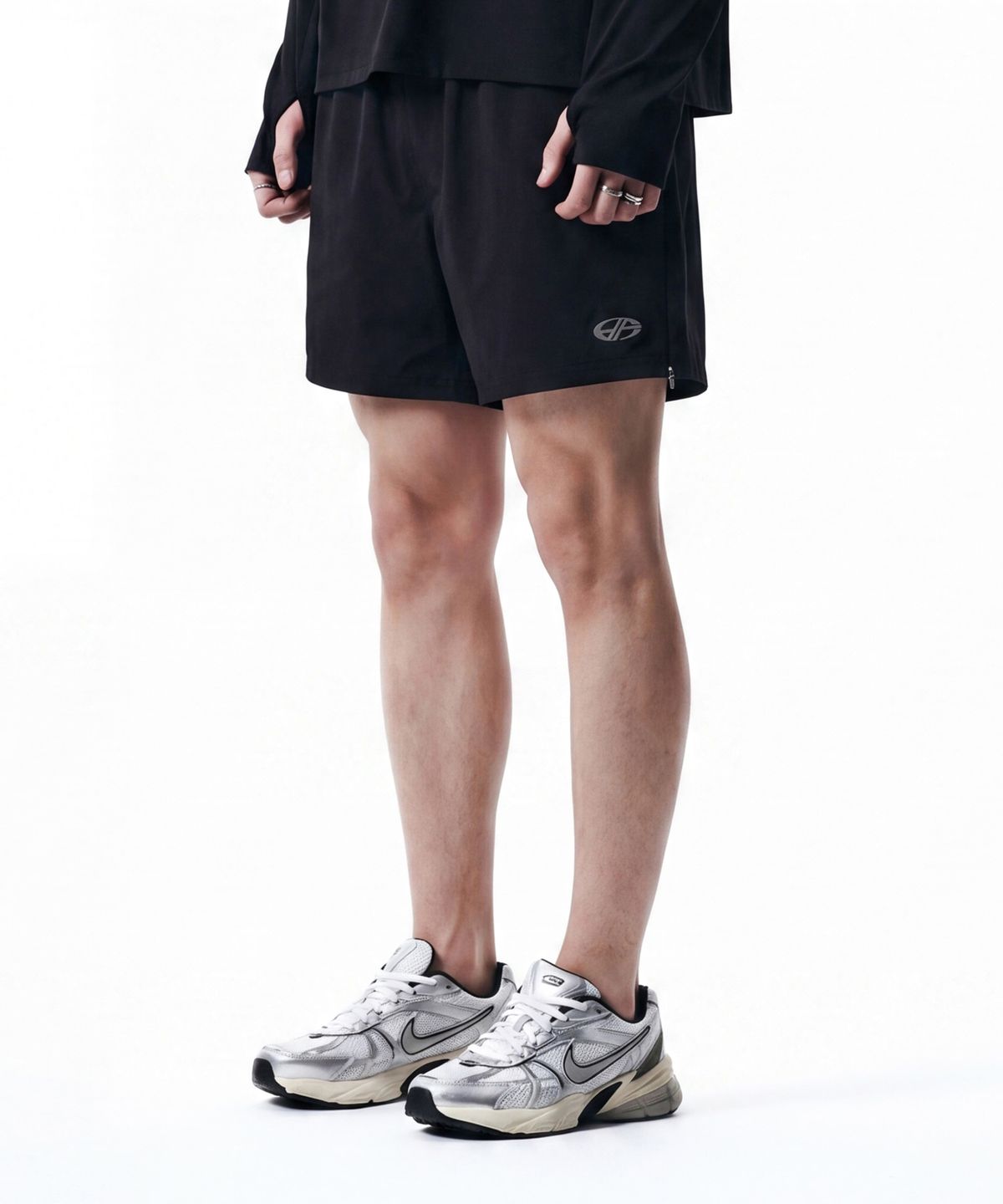 현피트(HYUNFIT) SIDE POINT SHORTS-[BLACK]
