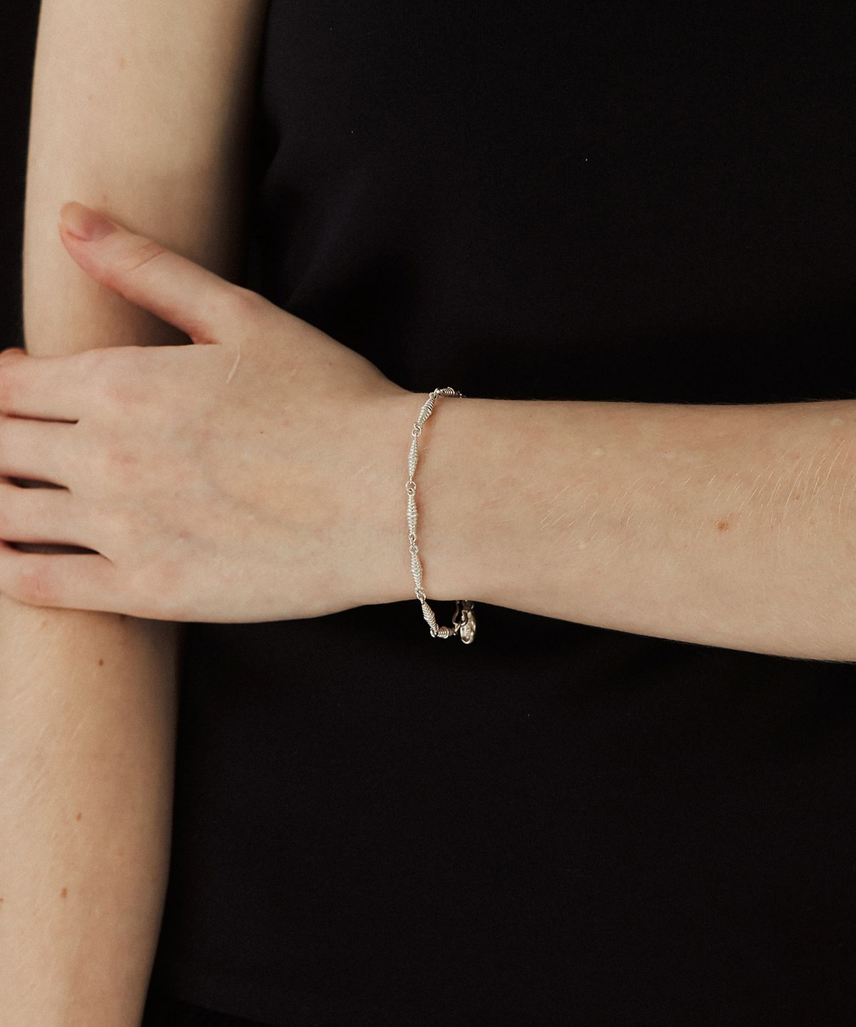 티에르노(TIERNO) B.007/LAYERED CHAIN BRACELET