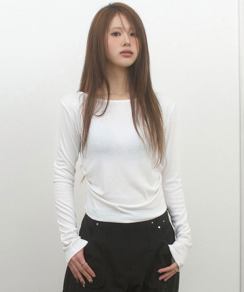 보트넥 드레이프 슬림 롱슬리브 화이트