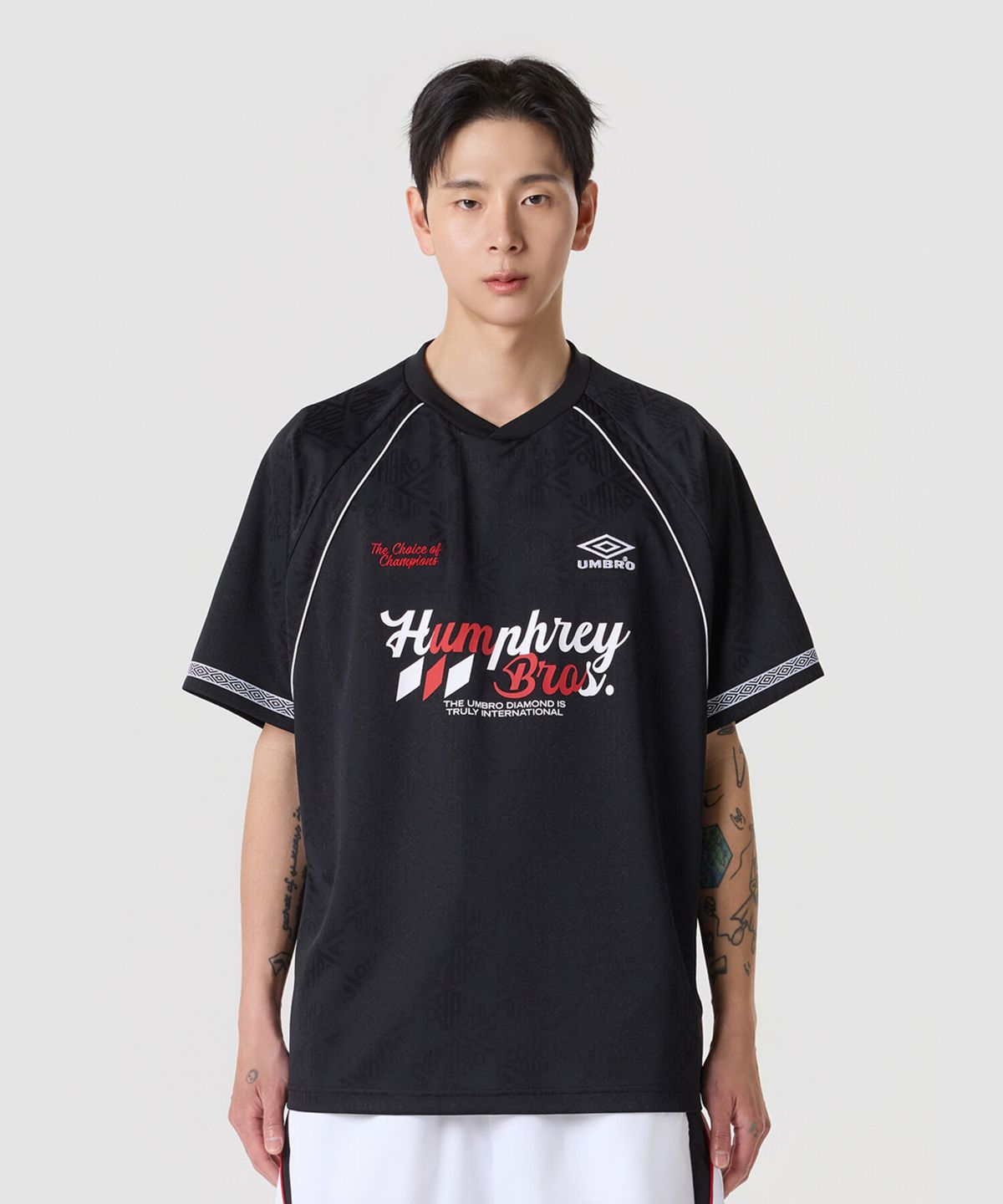 엄브로(UMBRO) HBL 풋볼 헤리티지 자카드 반팔 저지 블랙 UR224CRJ51