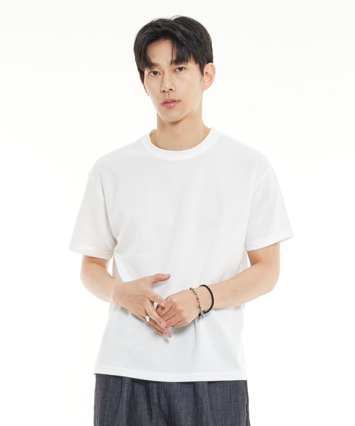 미니멀코드(MINIMALCODE) 베이직 라운드 반소매 티셔츠 화이트
