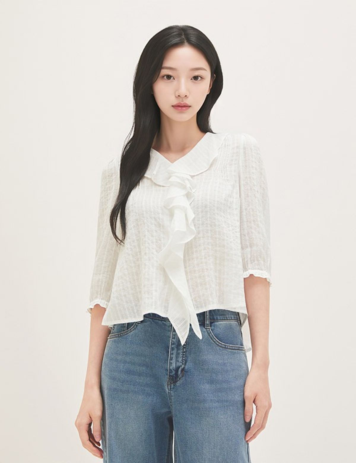 로엠(ROEM) 7부소매 러플 블라우스 RMBLG25RT2