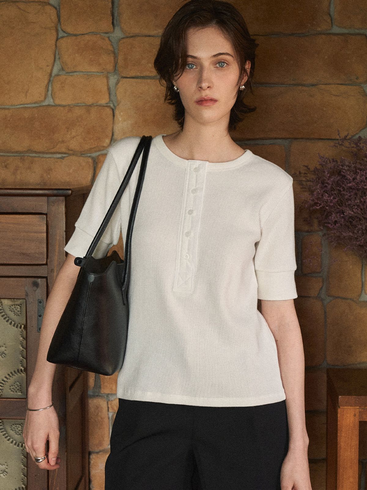 안젤로비안코(ANGELO BIANCO) Arina Henry Neck Top_3color