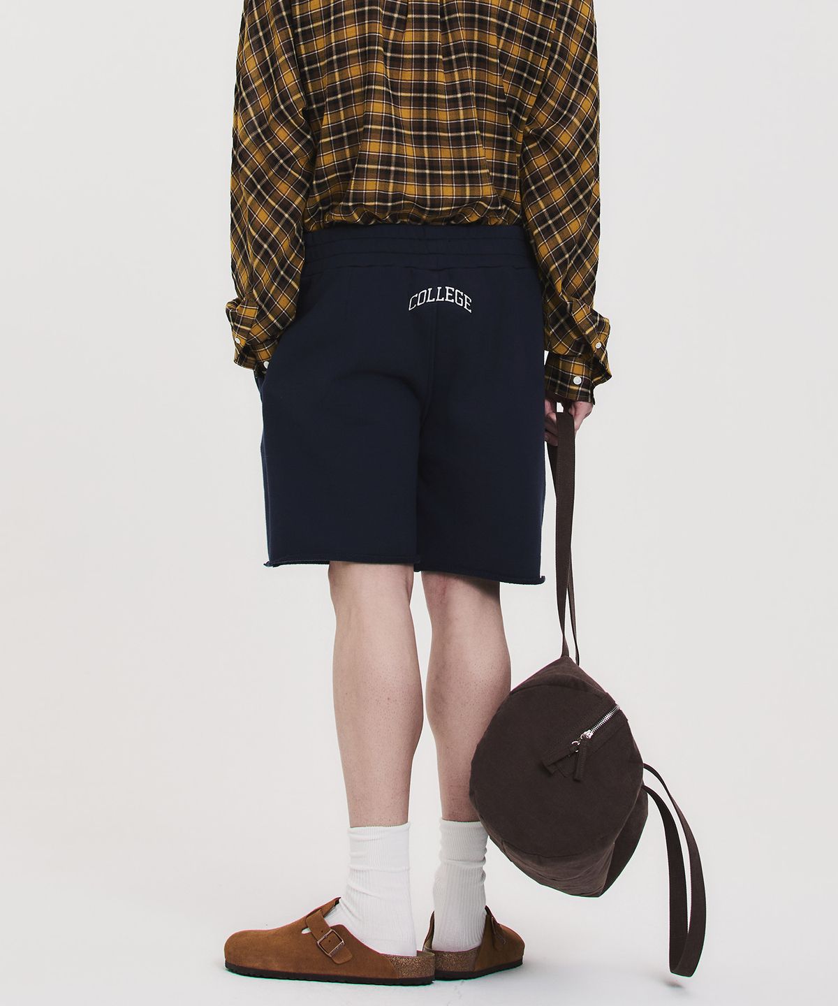 노앙(NOHANT) COLLEGE LOGO SWEAT SHORTS NAVY