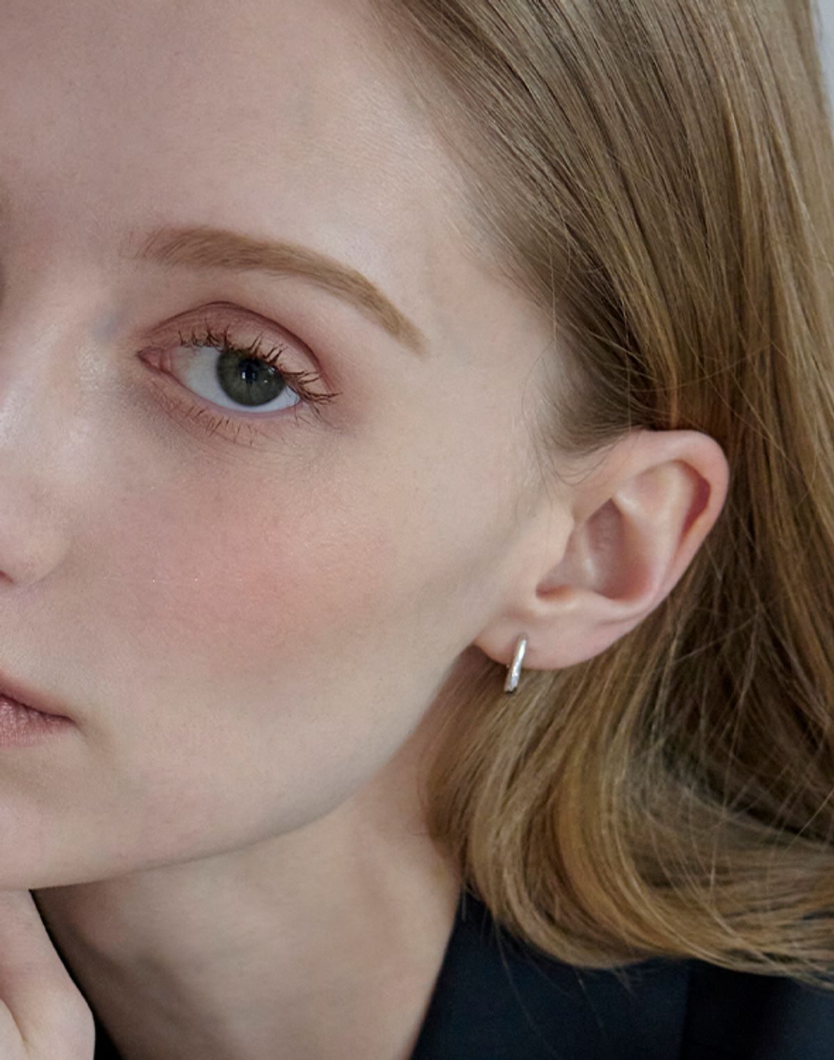 아티카 로우(ATTICA RAW) Cushion Frame Earrings / EBS047