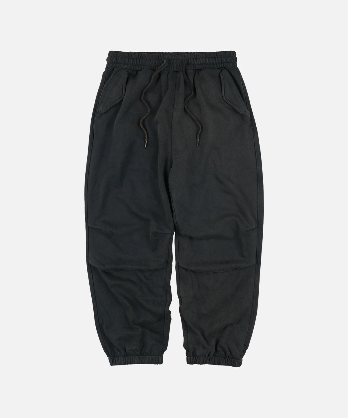 프리즘웍스(FRIZMWORKS) SOFT TWO TUCK SWEAT PANTS _ VINTAGE CHARCOAL