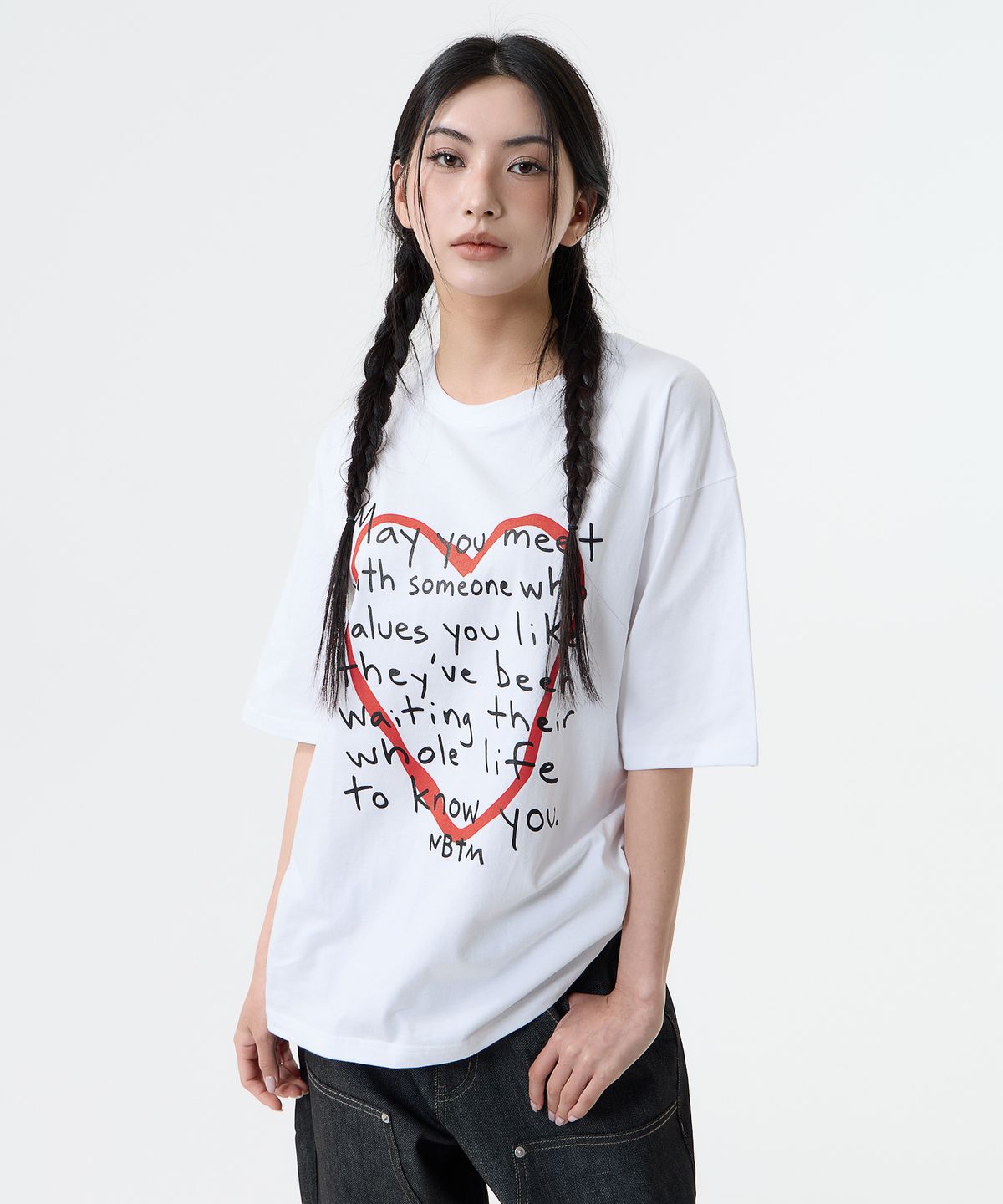 낫띵이즈베럴댄미(NOTHINGISBETTERTHANME) LOVE MESSAGE TEE_white