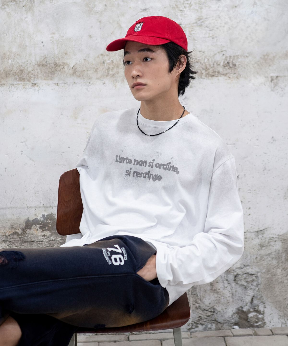 크래키(KRAKKI) [Unisex] Paint Logo LS Tee_White [KR265PUT471]