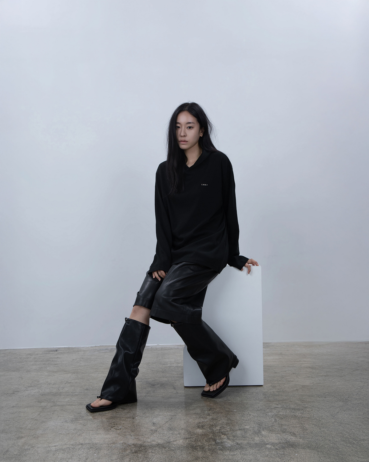 요키토키(YOKI TOKI) FLUID SHEER HOODIE [Black]