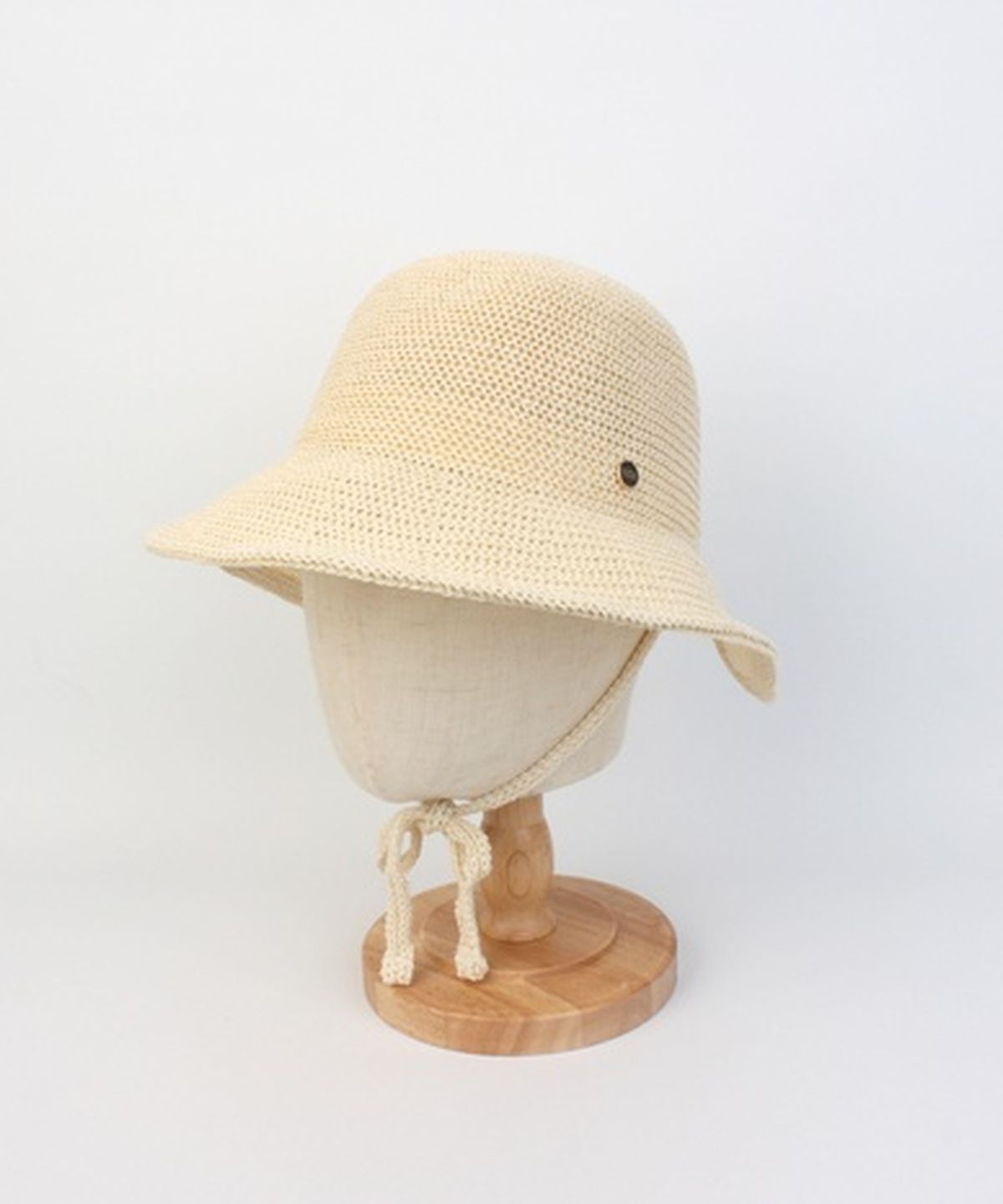 유니버셜 케미스트리(UNIVERSAL CHEMISTRY) Summer Ivory Logo Round Bonnet Hat 보닛햇