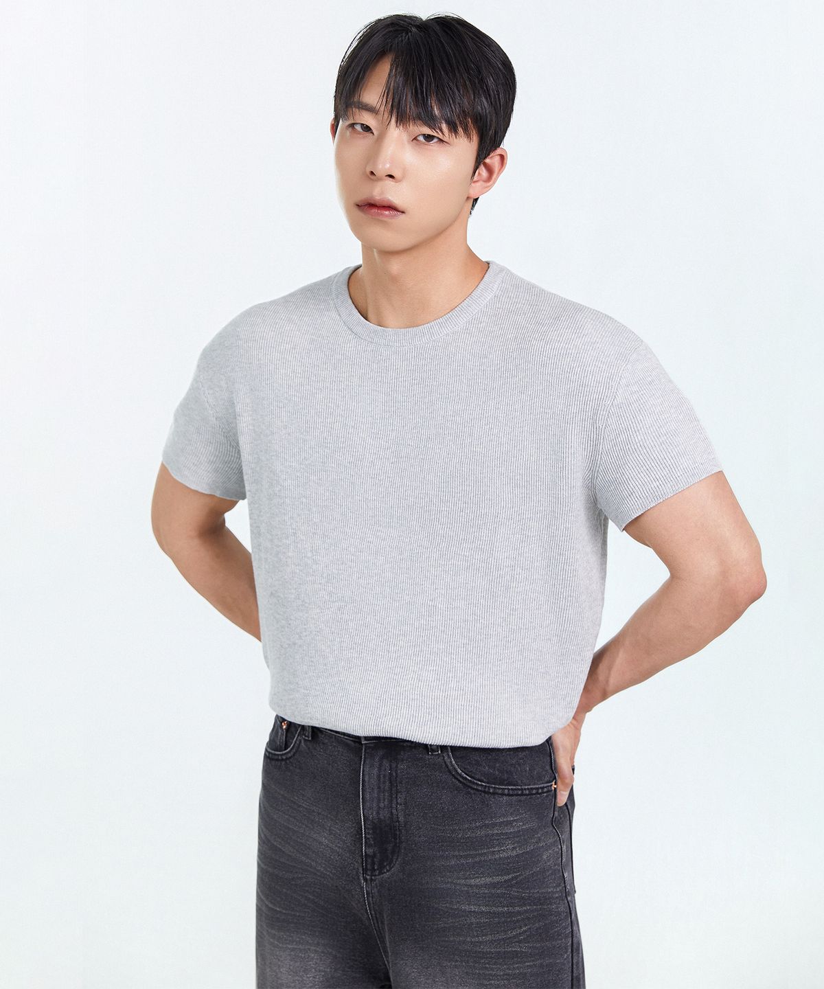 오프메이드(OFFMADE) 썸머 워셔블 세미 머슬핏 크롭 반팔 니트