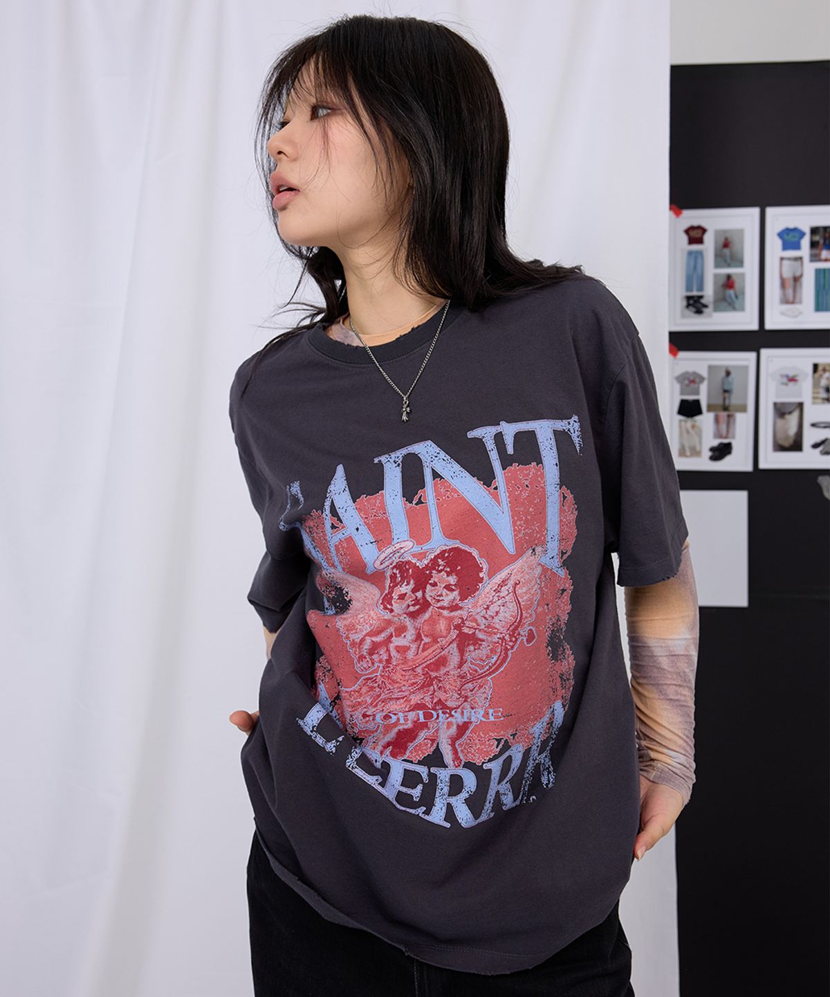 이이이알알알(EEERRR) Saint cupid artwork overfit damaged washing t-shirt (Charcoal)
