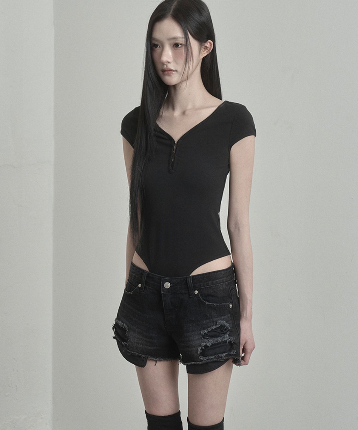 이네기(INEGI) Softy Hook Bodysuit (black)
