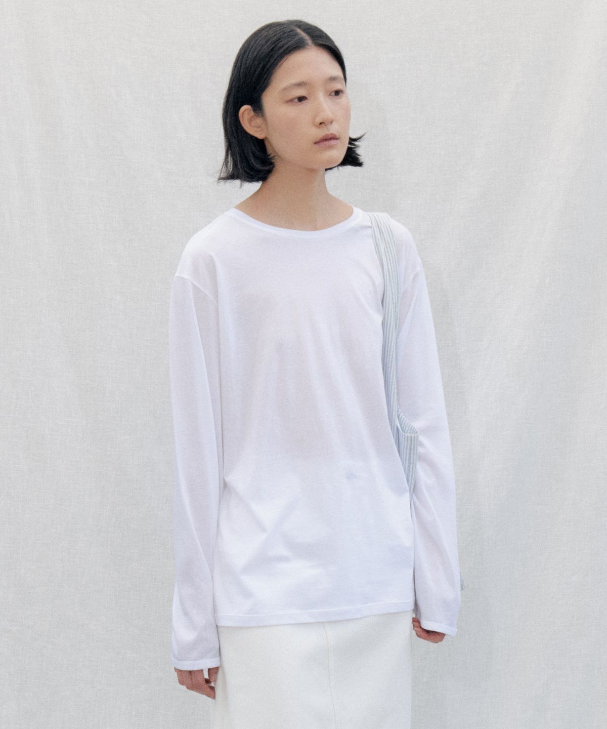 스텝어라운드(STEP AROUND) Loose Fit Cotton Long Sleeve Tee_WHITE