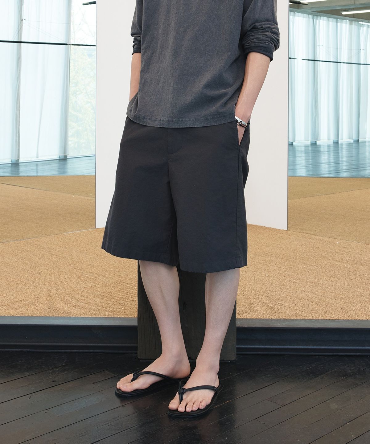 유스(YOUTH) Washed Half Pants - Charcoal Grey