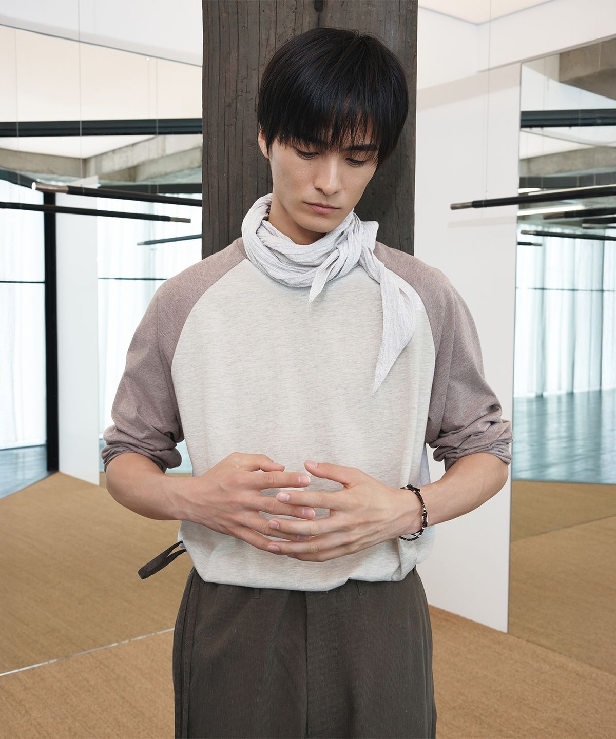 유스(YOUTH) Cut-off Raglan L/S T-shirt - Beige