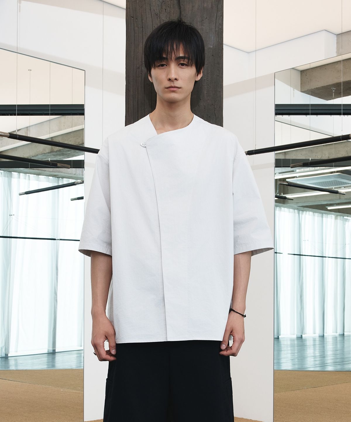 유스(YOUTH) Oblique Half Shirt - Light Grey
