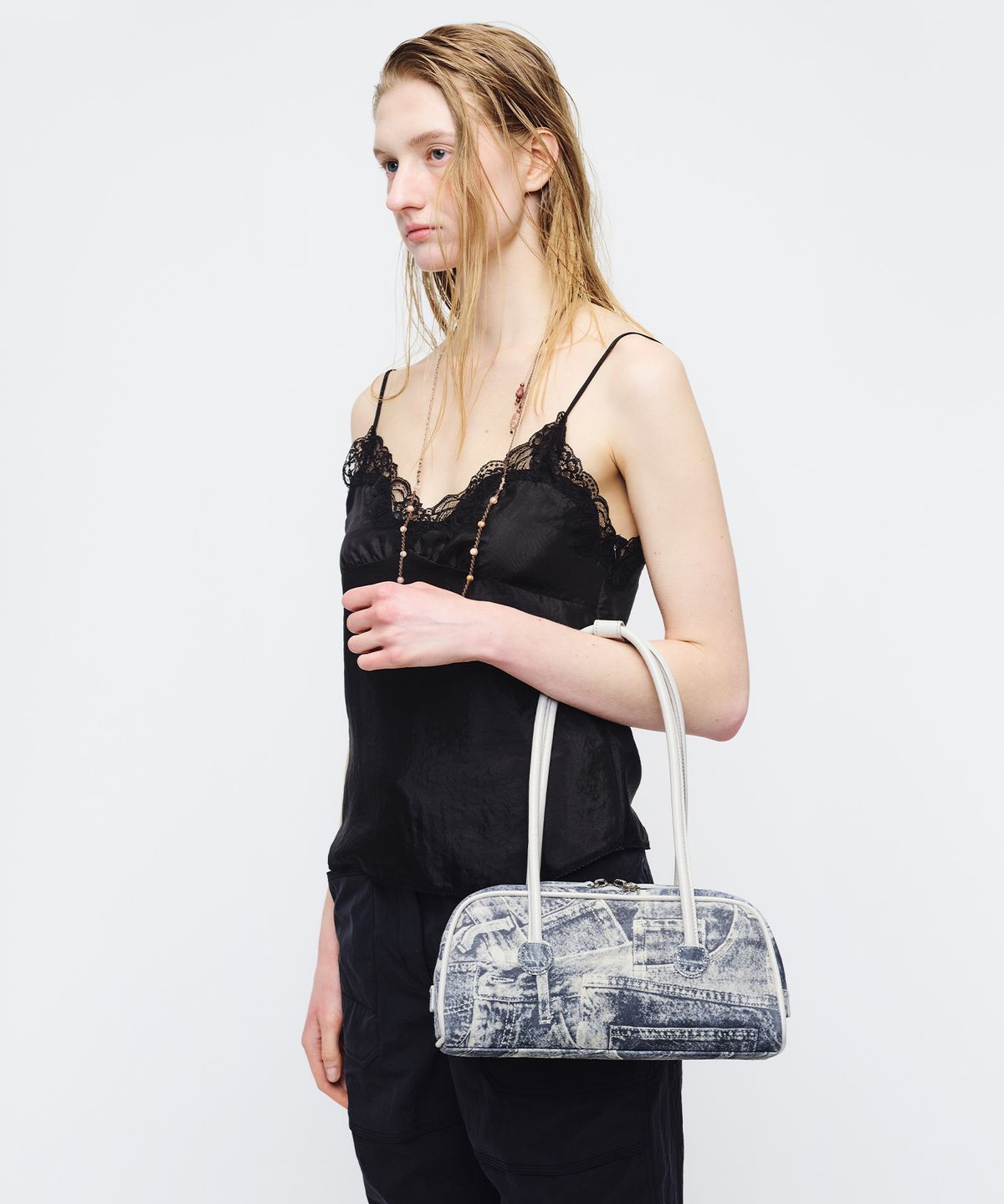 마지셔우드(MARGESHERWOOD) SOFT BOSTON EW PIPING_light grey printed suede+crinkle