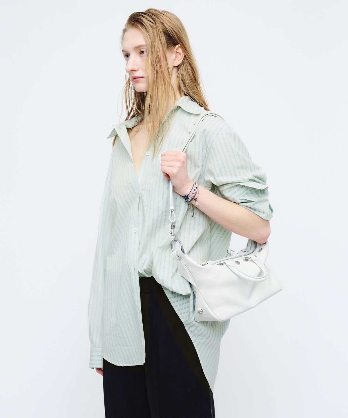 마지셔우드(MARGESHERWOOD) DUMPLING STUD MINI_off white cracked