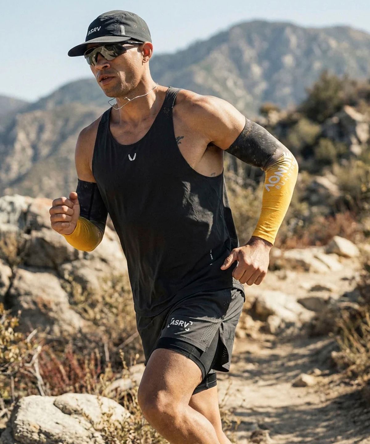 오니지(AONIJIE) 러닝 암슬리브 클라우드 AC21