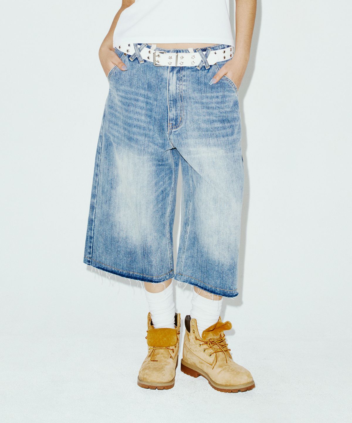 엔와이엑스엑스(NYXX) STRING CAPRI DENIM PANTS BLUE
