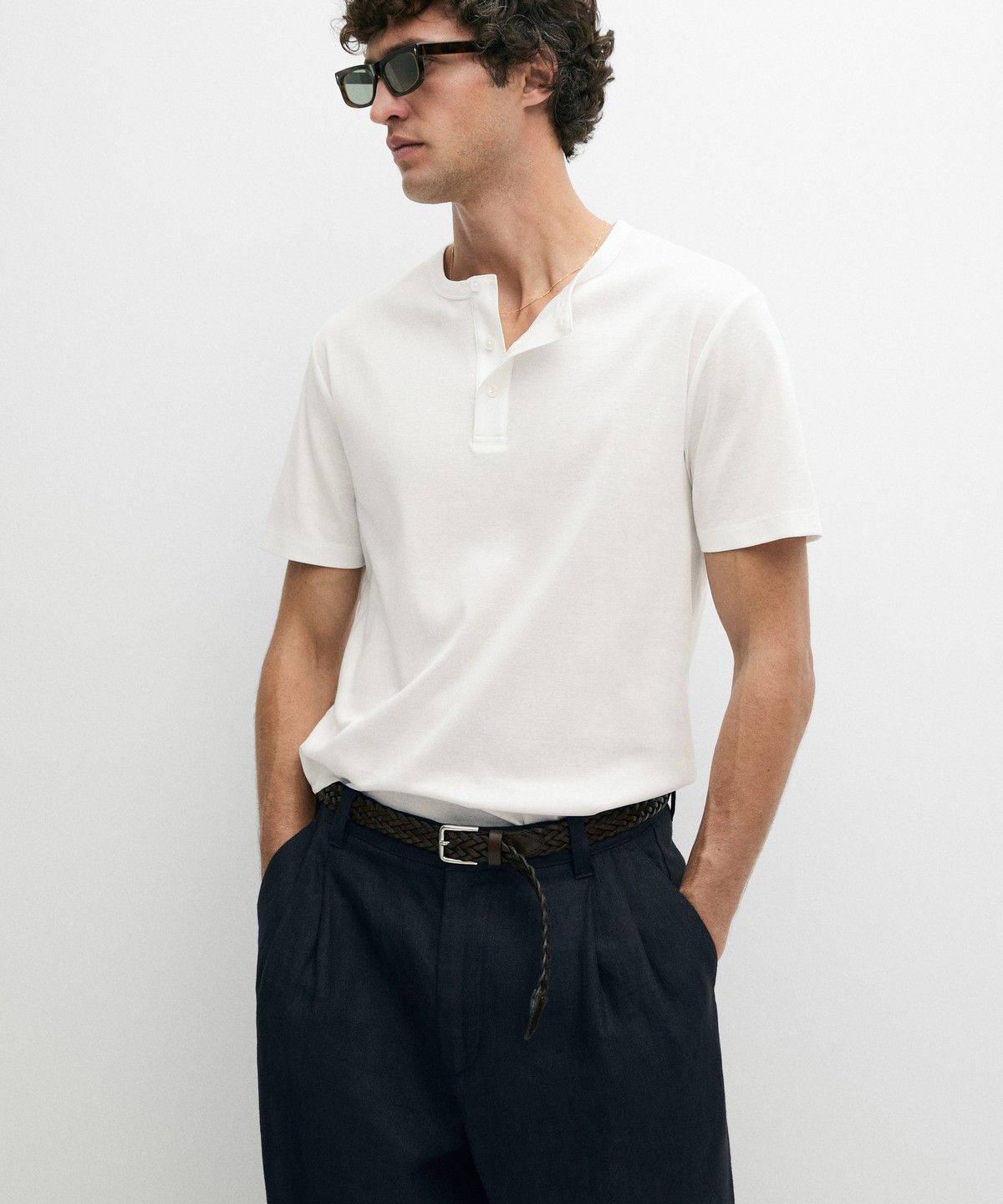 마시모두띠(MASSIMO DUTTI) 100% 코튼 헨리넥 티셔츠