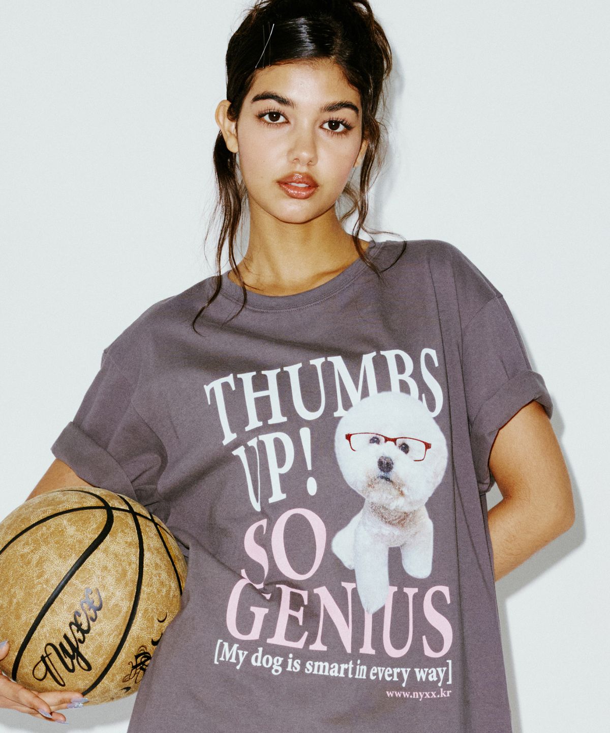 엔와이엑스엑스(NYXX) GENIUS PUPPY TEE CHARCOAL
