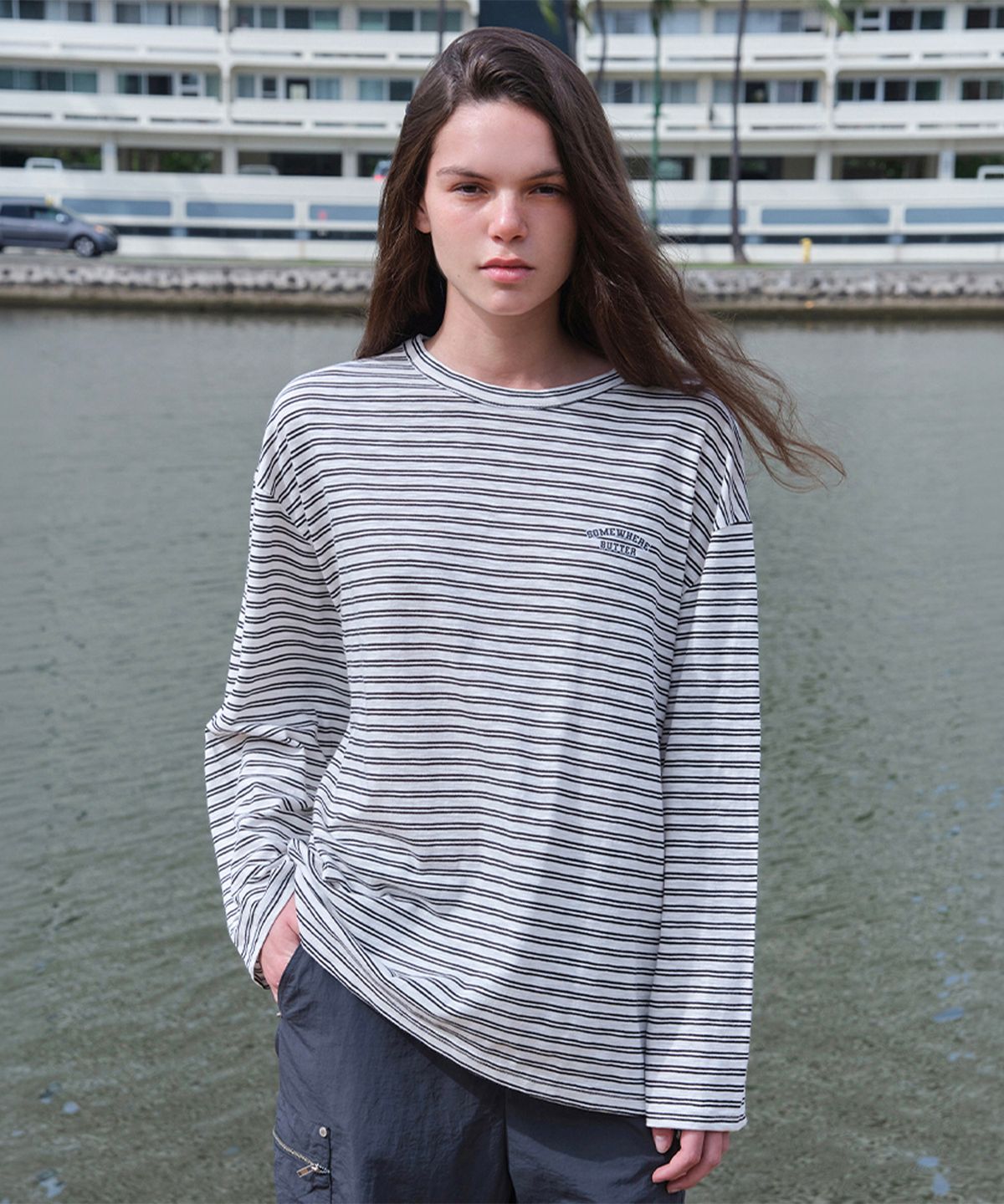 썸웨어버터(SOMEWHEREBUTTER) Sunkiss Stripe Long Top - Ivory