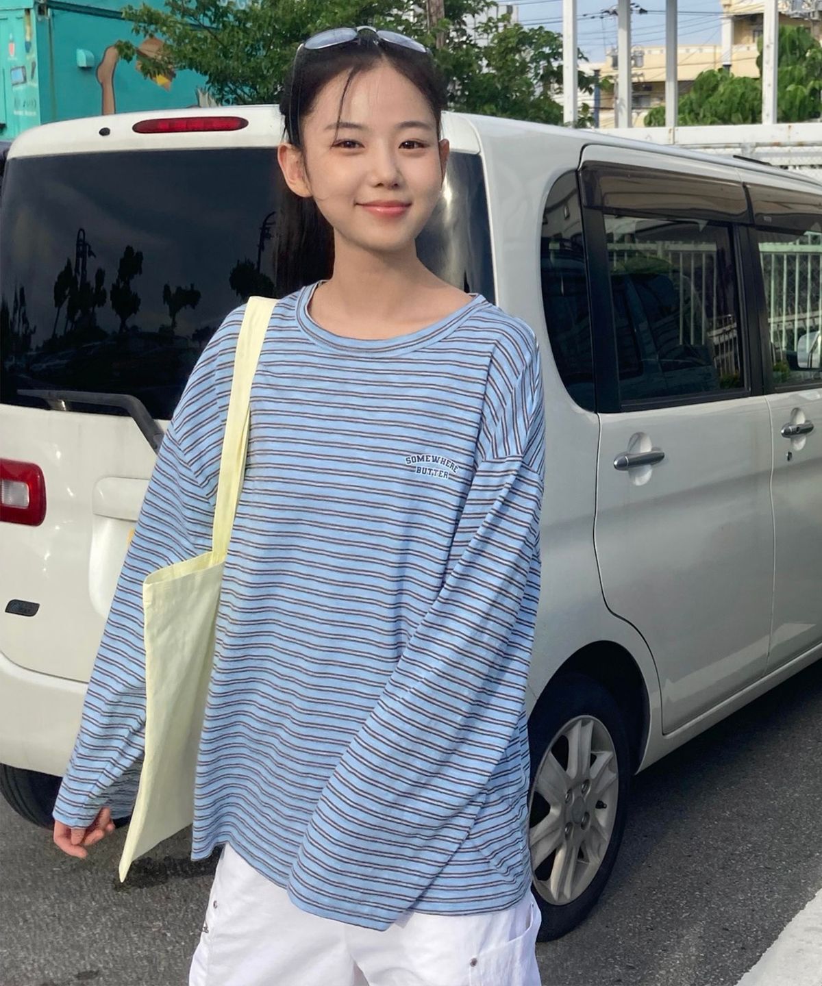 썸웨어버터(SOMEWHEREBUTTER) Sunkiss Stripe Long Top - Light Blue