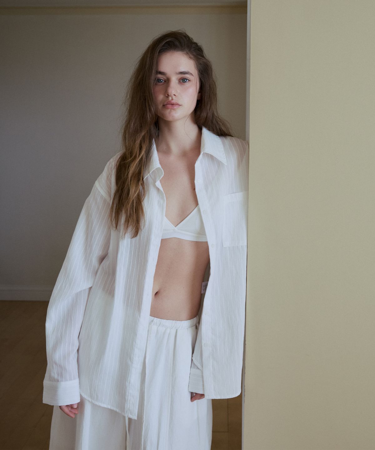 로우넬라인(LOW NELLINE) O’ER ST OVERSIZED-FIT SHIRT_WHITE