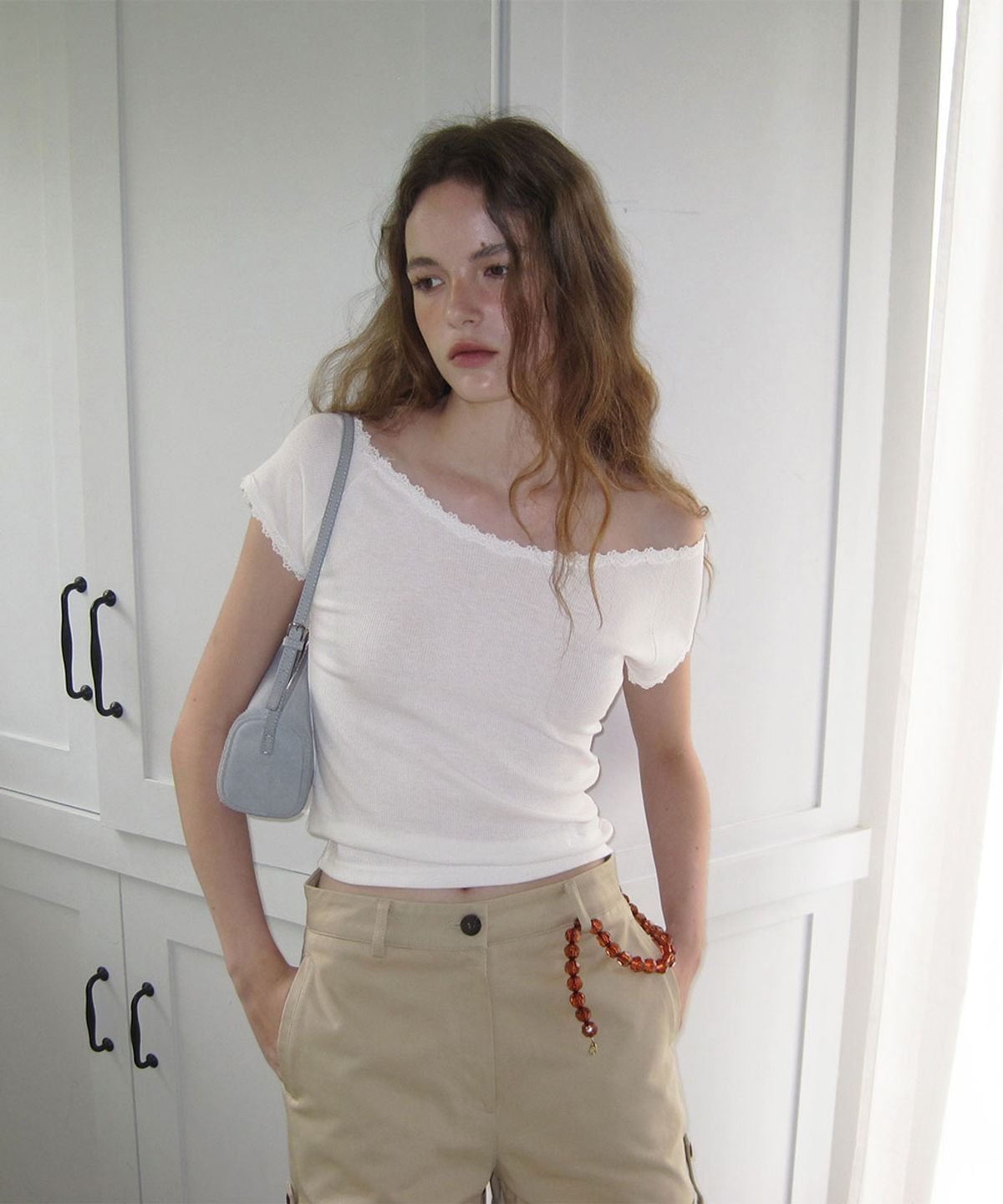 어패럴아카이브(APPAREL ARCHIVE) Tiana lace off-shoulder tee - Ivory
