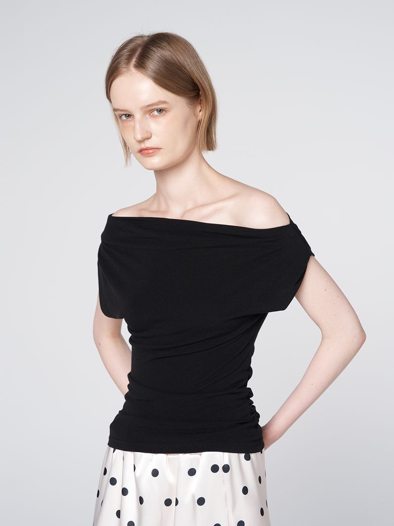 Drape Off-Shoulder Slim Fit Top Black