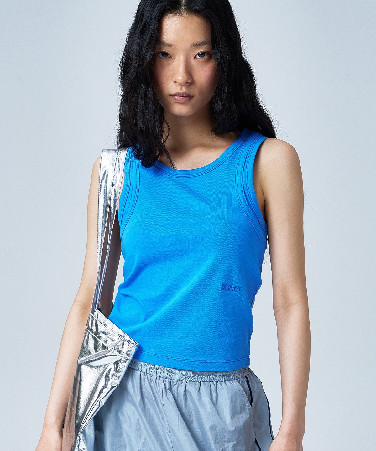 다이닛(DEINET) LAYERED SLEEVELESS IN BLUE