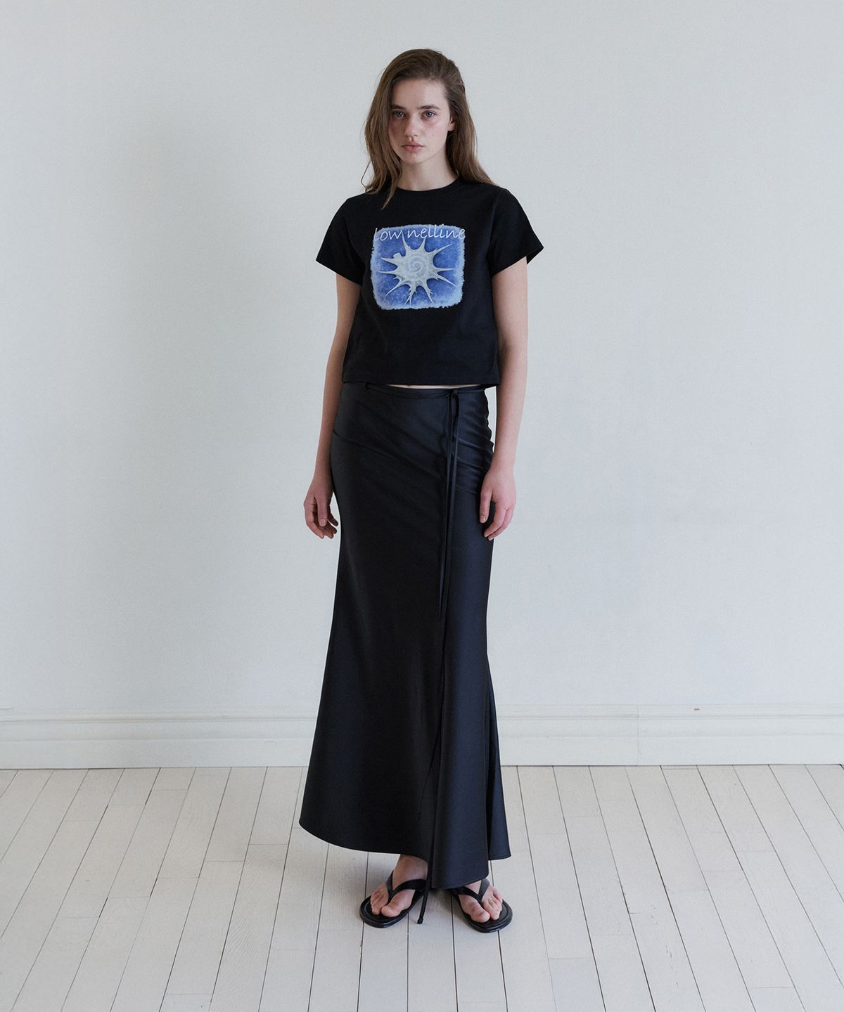 로우넬라인(LOW NELLINE) LOW SHELL CRACK PRINTED SLIM T-SHIRT_BLACK