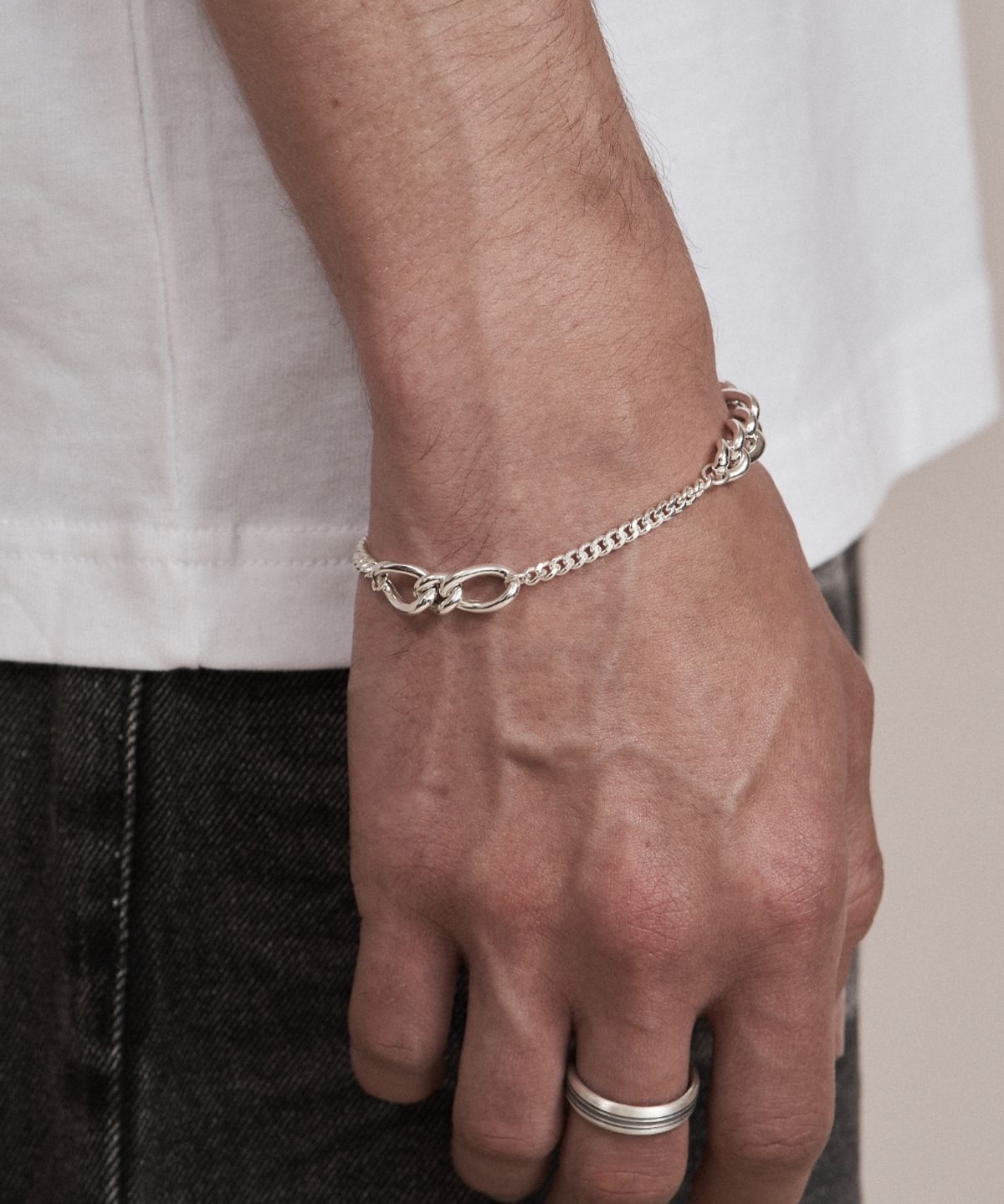 더스틸룸(THESTILLROOM) [SILVER] #B2615 Interlock bracelet