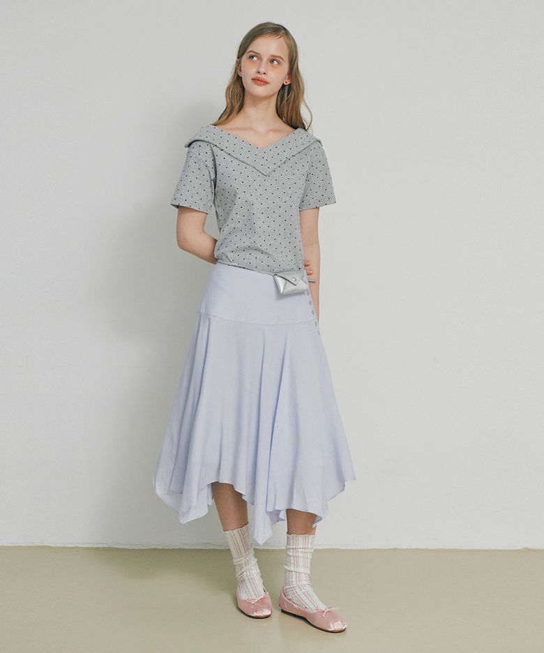 Unbalance button skirt SKYBLUE
