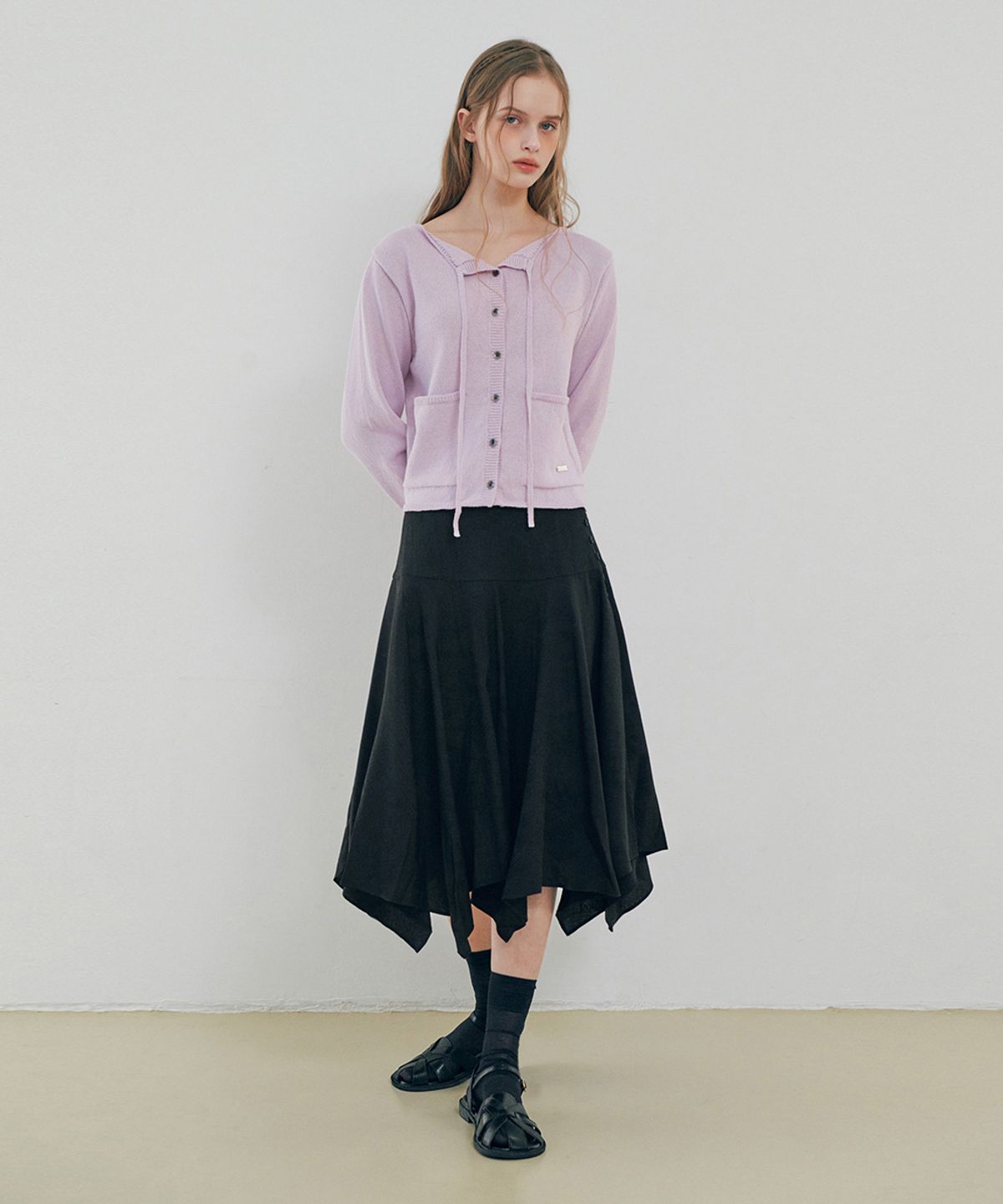 벨로엘(BELLOL) Unbalance button skirt BLACK