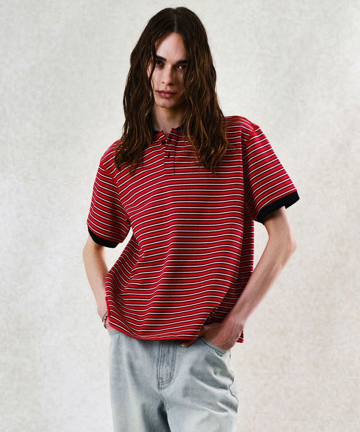 베른(VERN) REGULAR FIT STRIPE PIQUE TOP (RED)