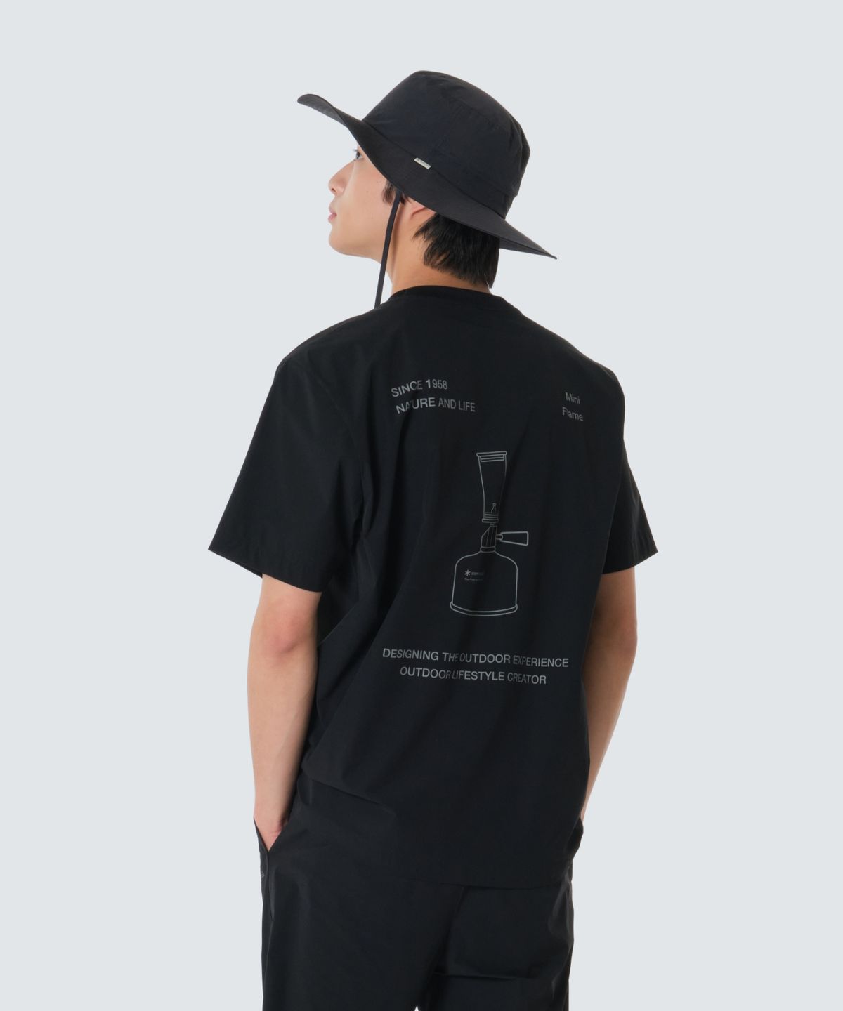 스노우피크 어패럴(SNOWPEAK APPAREL) 아쿠아엑스 냉감 램프 그래픽 반팔 티셔츠 (S26MMPTS88) Black