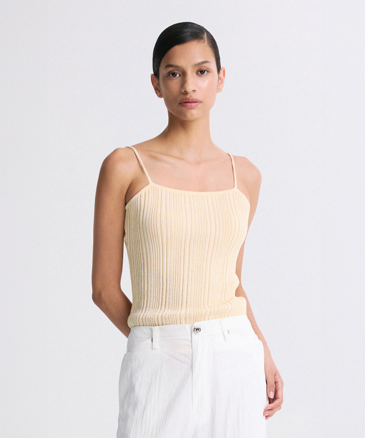 리이(RE RHEE) RIBBED KNIT SLEEVELESS TOP VANILLA