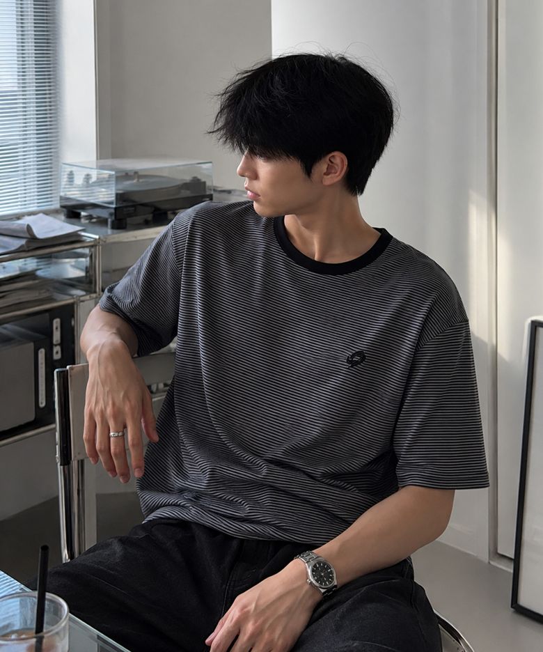 플로우 보더 반팔 티셔츠 블랙