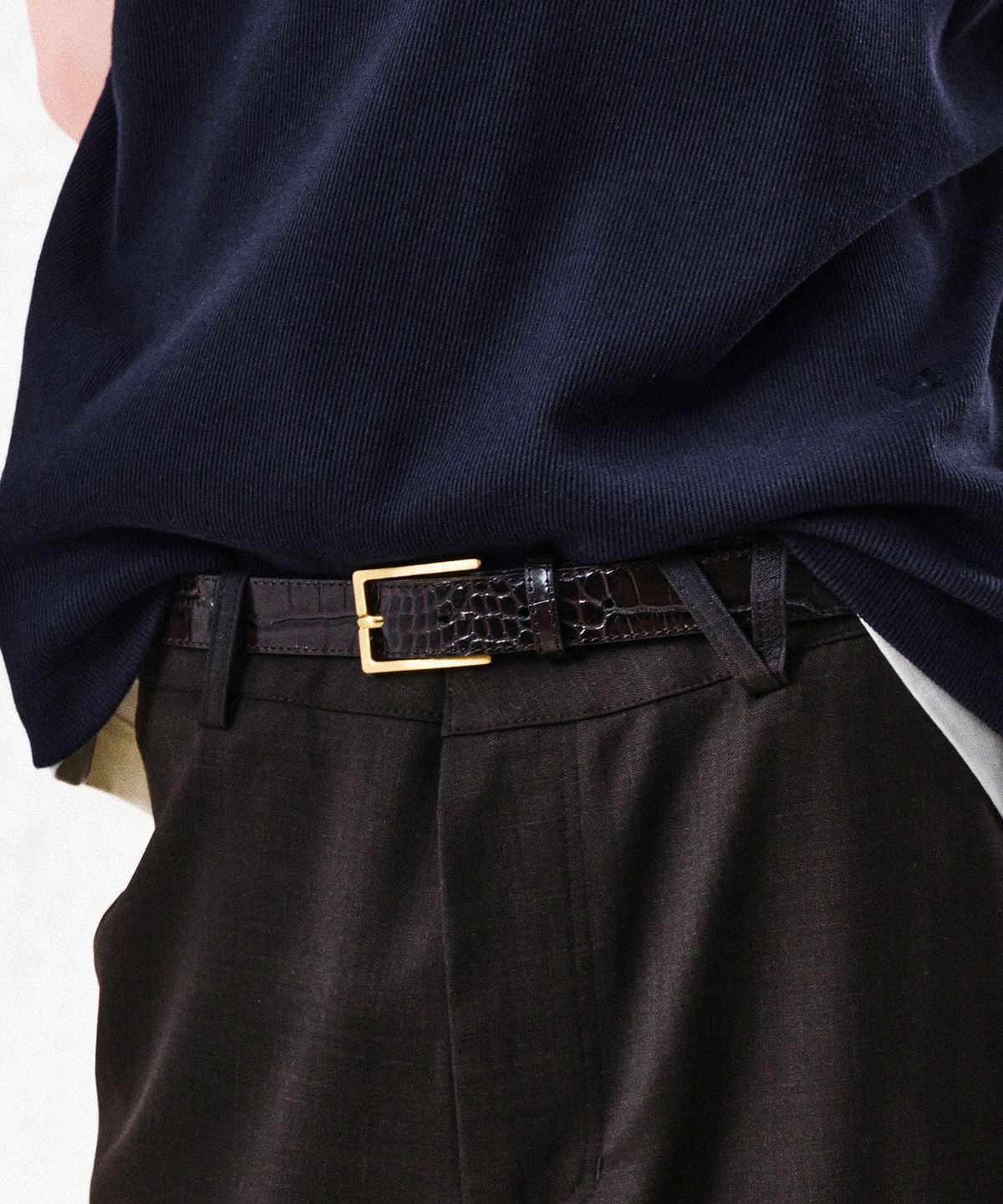 베른(VERN) CROCO EMBOSSED GOLD SQUARE BELT (BROWN)