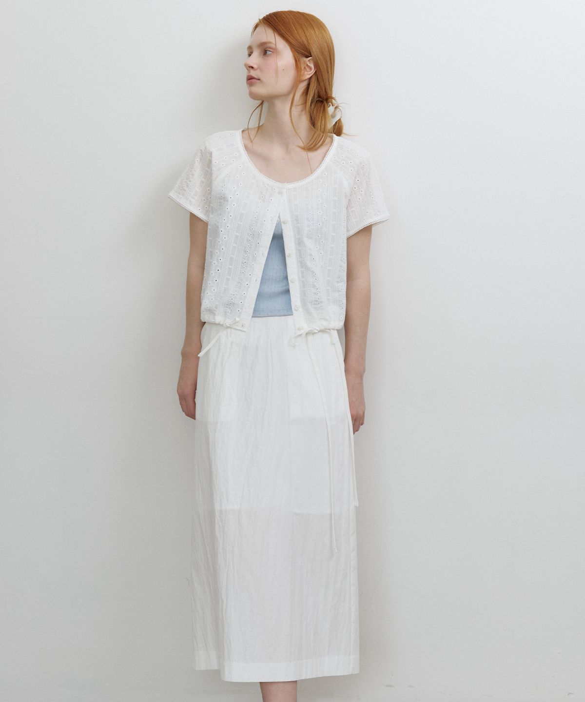 노운베러(KNOWNBETTER) Lace punching blouse [KNSS09BL03]_Ivory