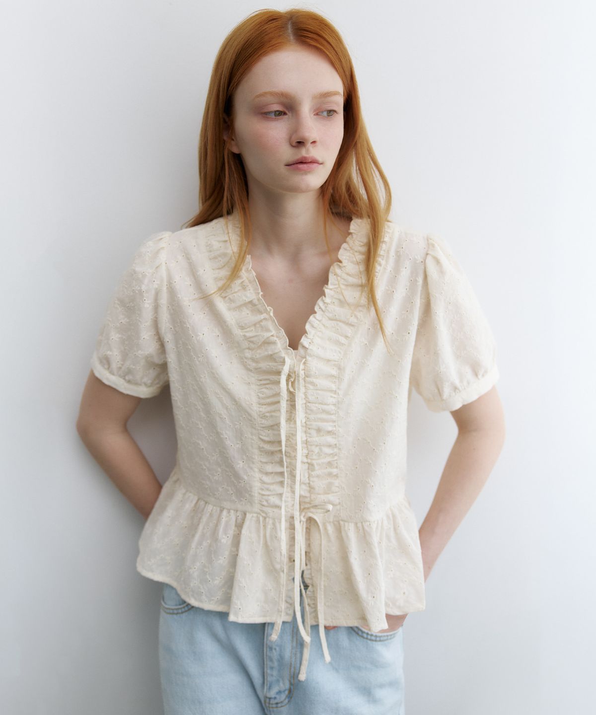 노운베러(KNOWNBETTER) Eyelet frill blouse [KNSS09BL06]_Butter