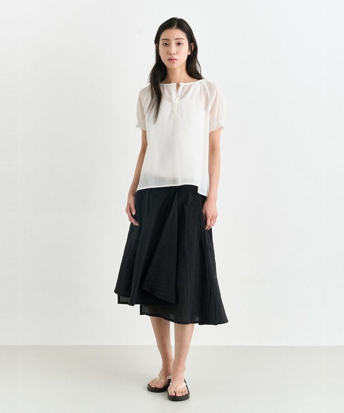 앙개(ANGGAE) Sheer Short Sleeve Blouse  White