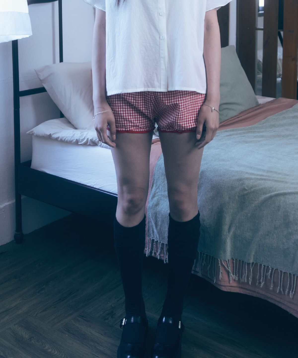 구월십일(GUWOLSIBIL) CHECK PUMP SHORT PANTS RED