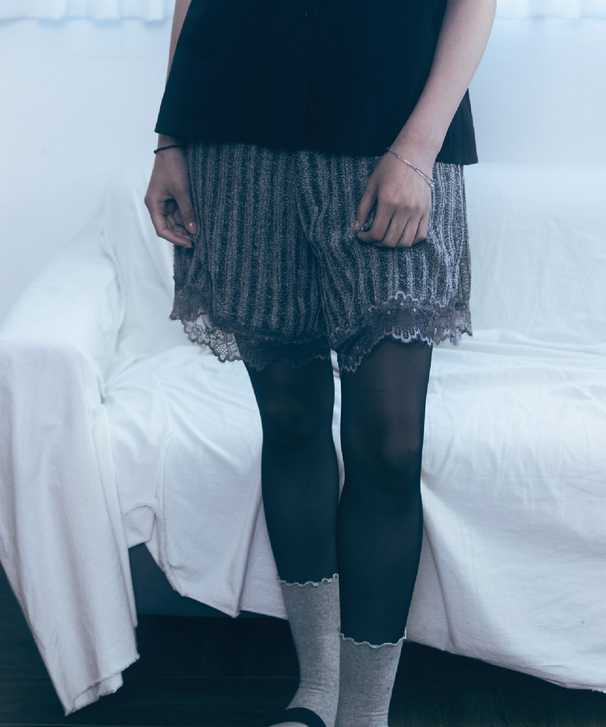 구월십일(GUWOLSIBIL) KNIT MASH SKIRT PANTS GREY