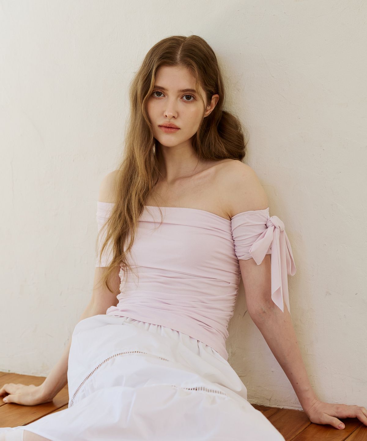 아리킴(ARIKIM) RIA ONE-SHOULDER SHIRRING TOP / PALE LAVENDER