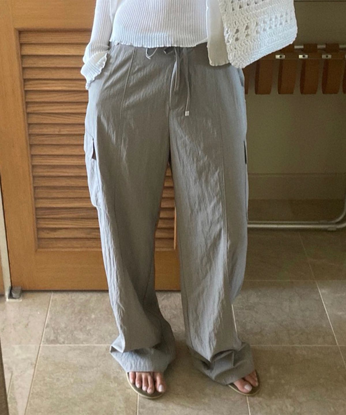 썸웨어버터(SOMEWHEREBUTTER) Fade Line Cargo Pants - Light Khaki