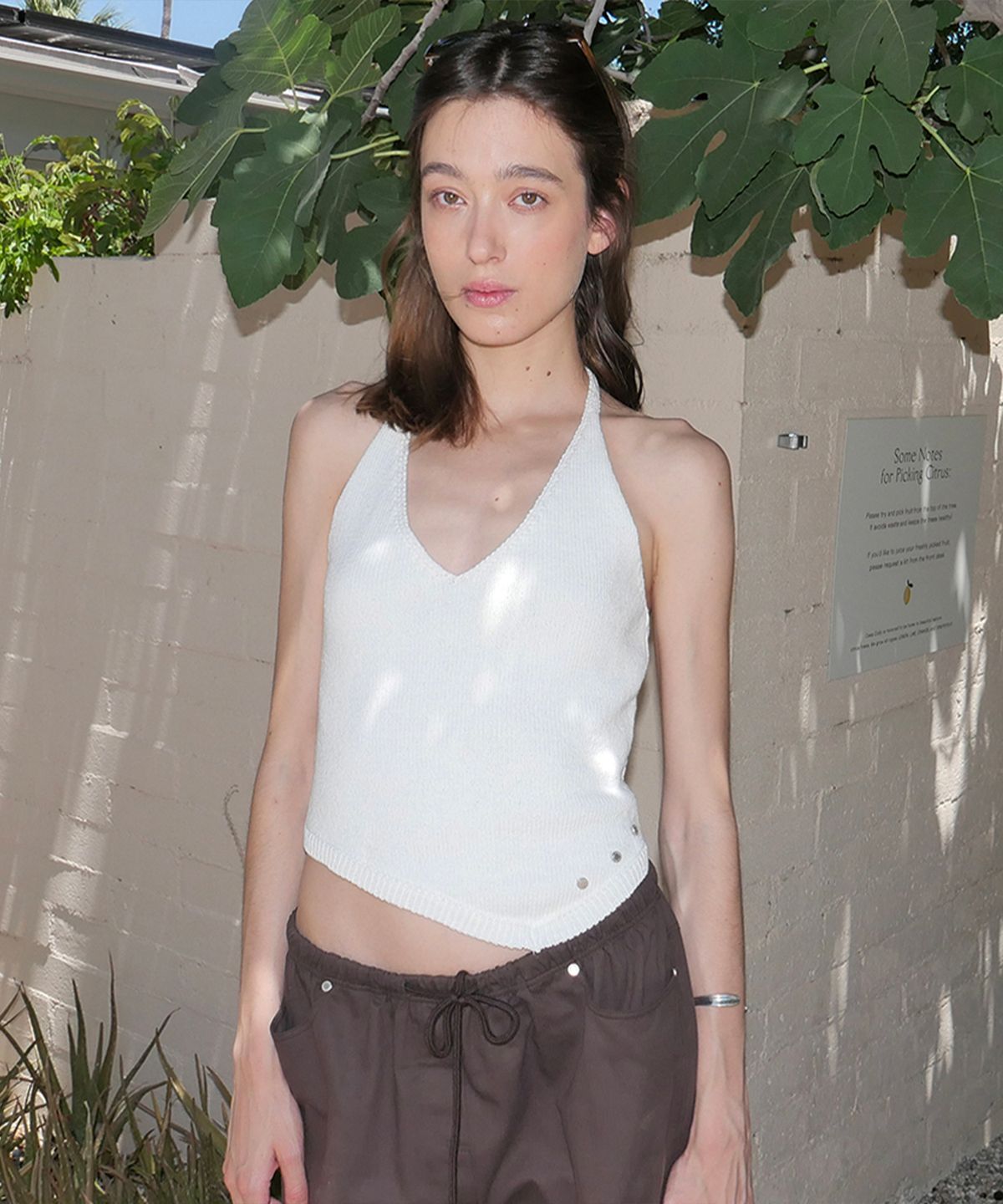 썸웨어버터(SOMEWHEREBUTTER) Jessi Halter Sleeveless Knit - Ivory